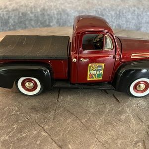 1/18 hard die cast collectible truck Toys R Us!
